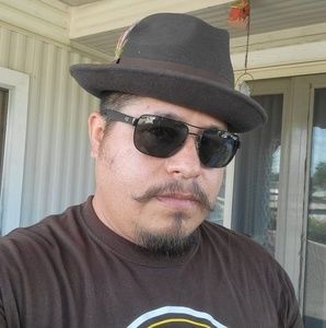 Meet your Posher, Jose